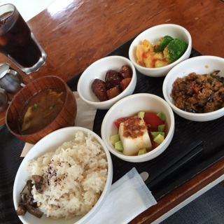 �c���c���̉�